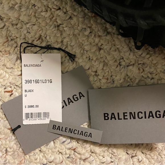 COPY - Balenciaga Shoulder Mini City Gold Shearling Fur Top Handle Cross Body B… - Picture 6 of 7